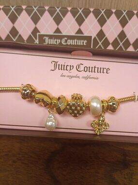 Juicy Couture Gold Heart Pink Hearts Beaded Charms Fashion Bracelet